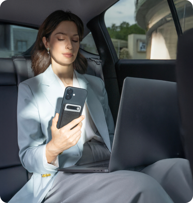 Portable AI Voice Recorder On the Go – Professional Reviewing Transcription in Car, Comulytic Note Pro